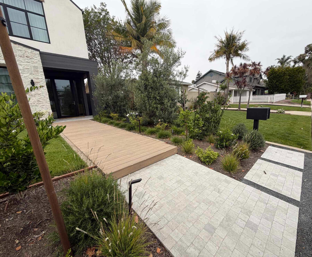 Entry deck on sleepers
